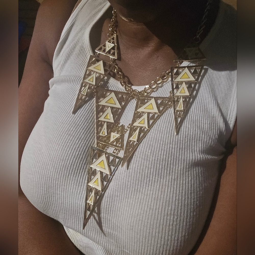 Large Geometric Shaped Articulated Statement Neck… - image 5